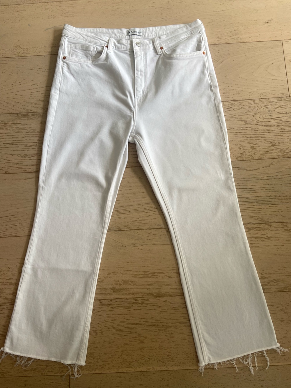 ZARA TRF High Rise Straight Ankle Jeans Size 14 White Raw Hem EUC - Picture 3 of 10